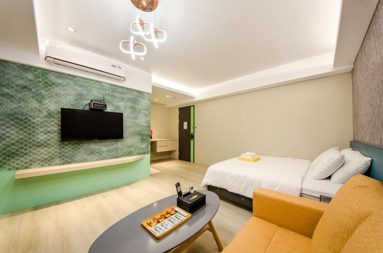 安尼赫時尚旅店 Anich Fashion Inn I 墾丁大街 I 親子遊戲區 I 停車位 Esterno foto